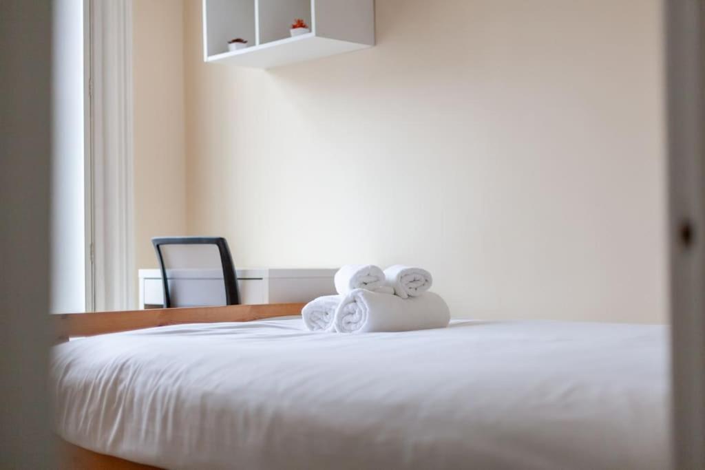 Spacious & Central 3-Bed Flat By Popular Waterloo! London Exterior photo
